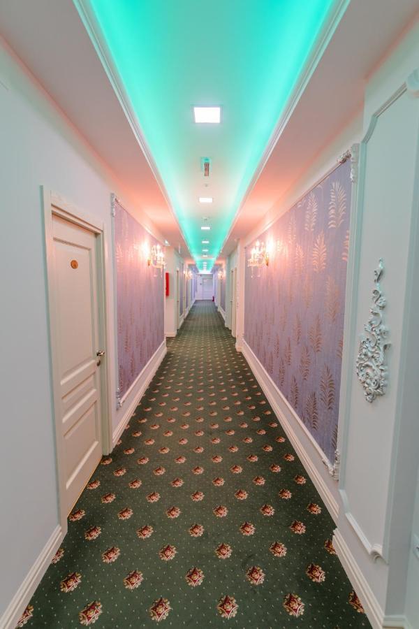 Hostel Parc Fălticeni Zewnętrze zdjęcie