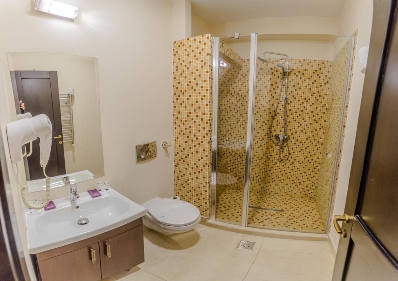 Hostel Parc Fălticeni Zewnętrze zdjęcie
